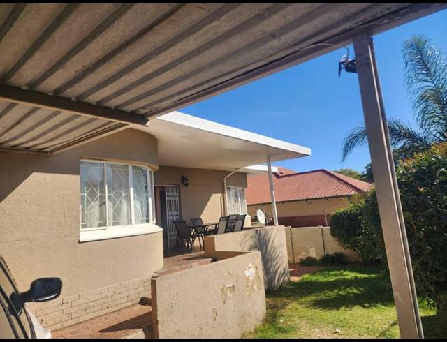 3 BEDROOM HOUSE FOR SALE IN KENSINGTON